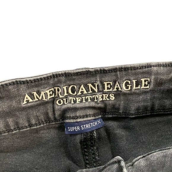 American Eagle Black Distressed Mini Denim Skirt Size 6 - Picture 2 of 6